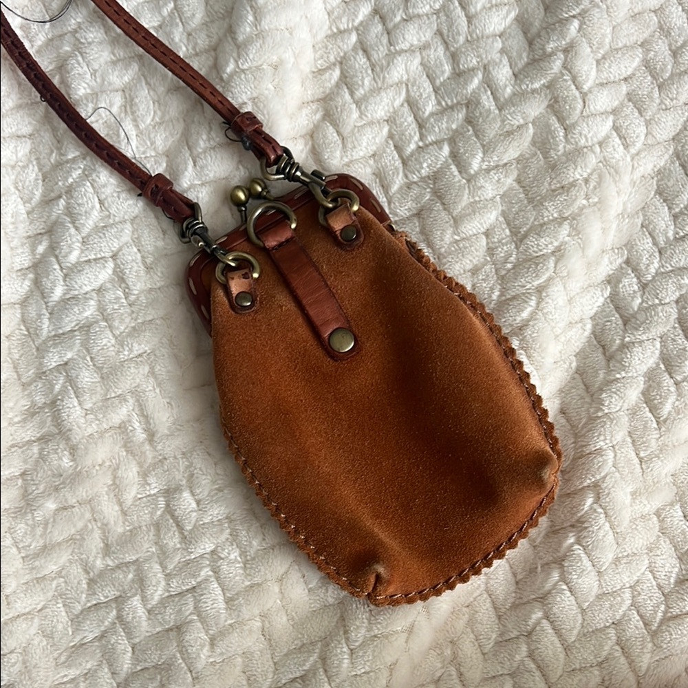 Lucky Brand Tan Leather Crossbody Bag with Rustic Charm